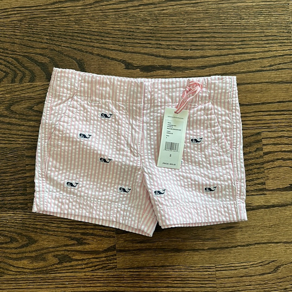 Girls Vineyard Vines whale print striped shorts!  BRAND NEW!